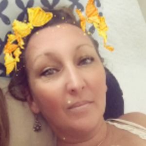 Meet your Posher, Becky